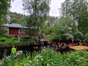 Luontoliikunnan palveluja. Avovesiuinti. Kuva: Jorma Kivelä